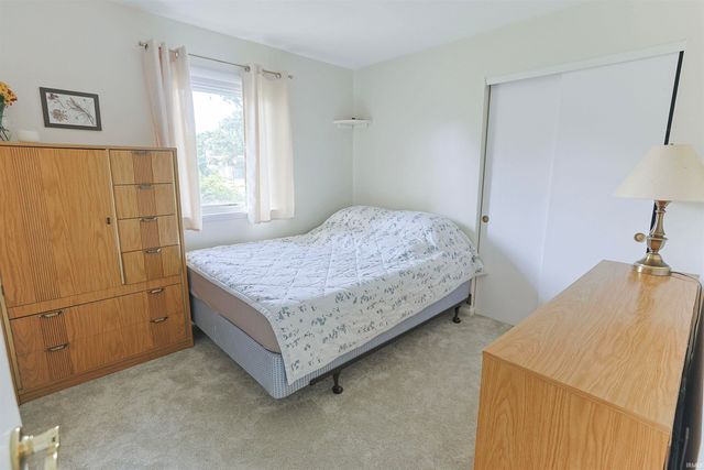 11611 Whittington Circle, Mishawaka, IN 46545