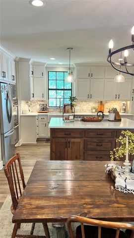 636 Franklin, La Grange, TX 78945