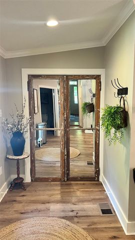 636 Franklin, La Grange, TX 78945