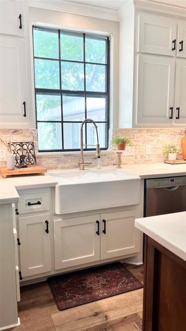 636 Franklin, La Grange, TX 78945