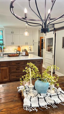 636 Franklin, La Grange, TX 78945