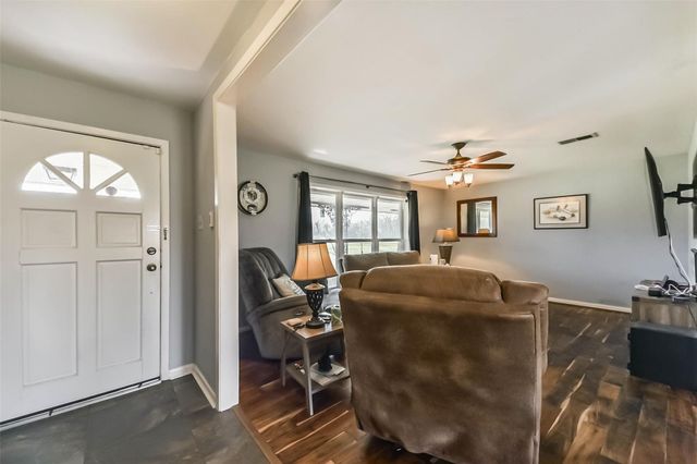 71 Garfield Street, La Porte, TX 77571