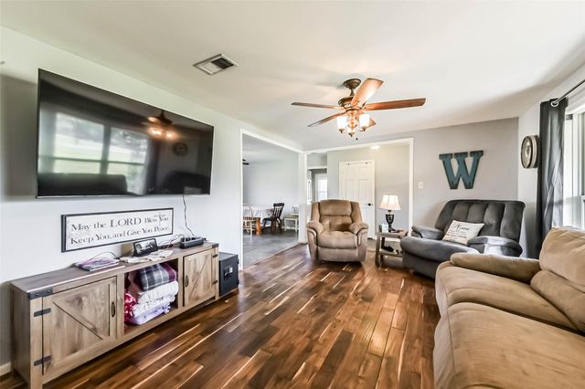 71 Garfield Street, La Porte, TX 77571