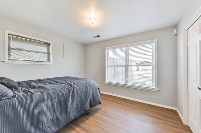 71 Garfield Street, La Porte, TX 77571