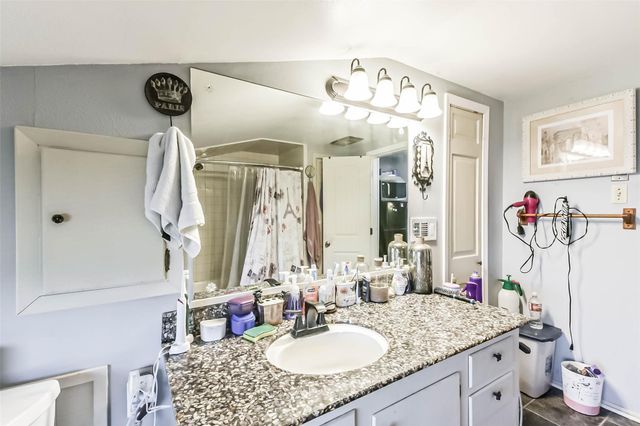 71 Garfield Street, La Porte, TX 77571