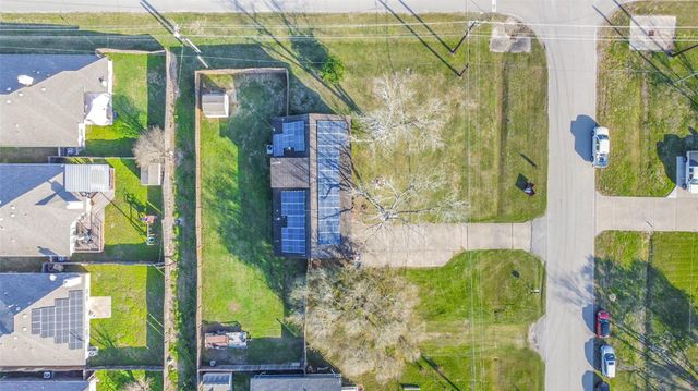 71 Garfield Street, La Porte, TX 77571