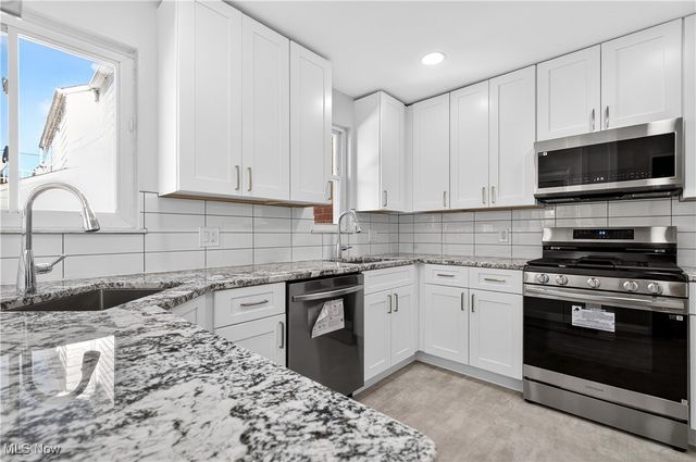 2520 Laurelhurst Road, University Heights, OH 44118