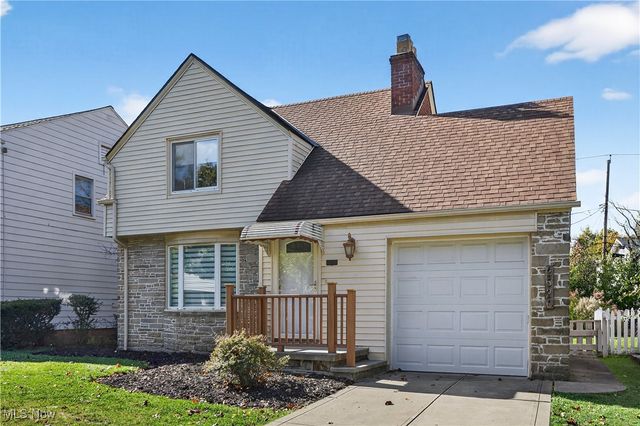 2520 Laurelhurst Road, University Heights, OH 44118