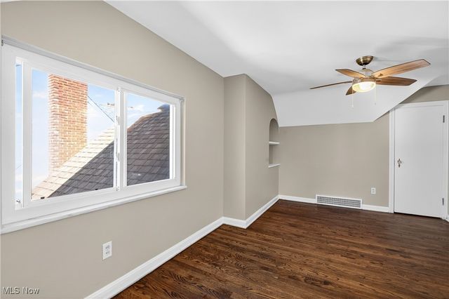 2520 Laurelhurst Road, University Heights, OH 44118