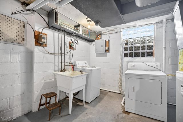 2520 Laurelhurst Road, University Heights, OH 44118