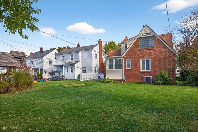 2520 Laurelhurst Road, University Heights, OH 44118