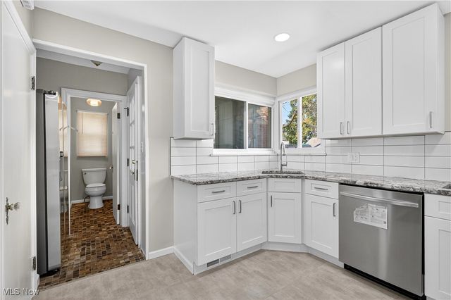 2520 Laurelhurst Road, University Heights, OH 44118