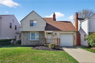2520 Laurelhurst Road, University Heights, OH 44118