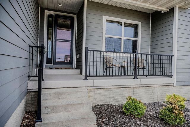 4823 Ironwood Drive, Cedar Falls, IA 50613