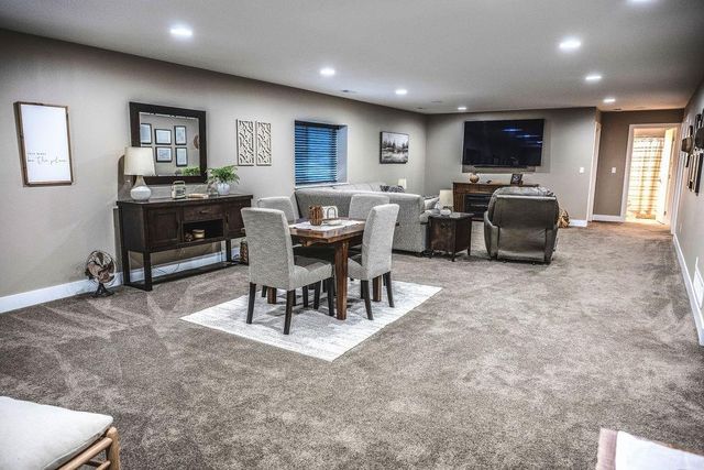 4823 Ironwood Drive, Cedar Falls, IA 50613