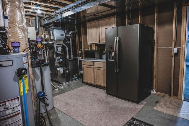 4823 Ironwood Drive, Cedar Falls, IA 50613