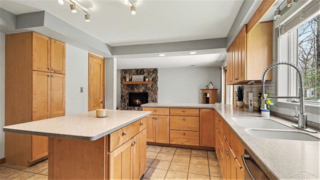3323 Lakeside Drive, Jerome Twp, MI 48657