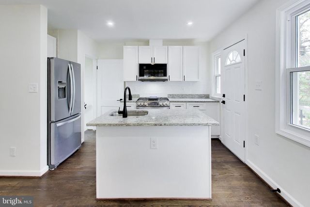 186 FORRESTER ST SW, Washington, DC 20032
