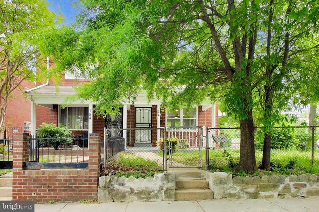 186 FORRESTER ST SW, Washington, DC 20032