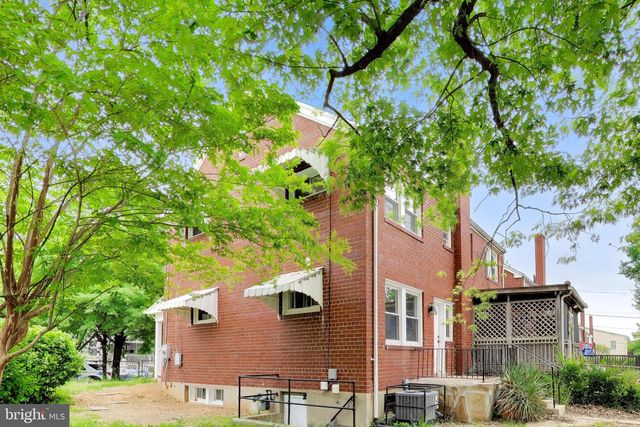 186 FORRESTER ST SW, Washington, DC 20032