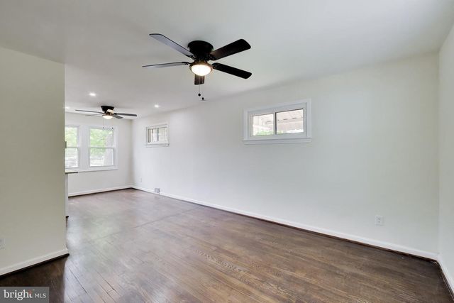 186 FORRESTER ST SW, Washington, DC 20032