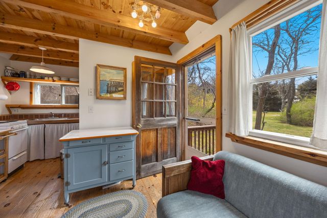 1551 US Route 6, Wellfleet, MA 02667