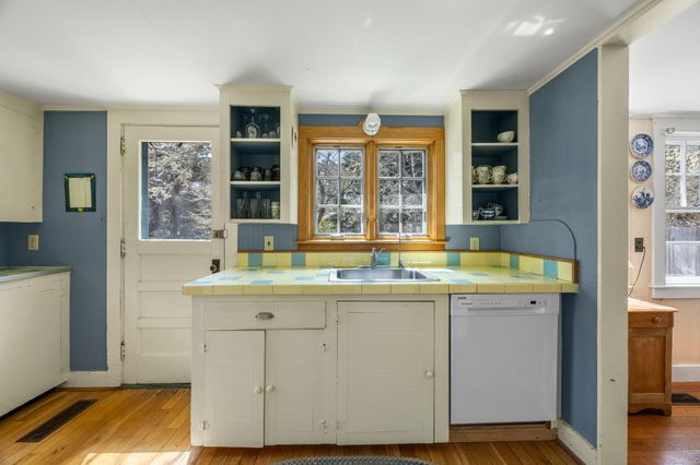 1551 US Route 6, Wellfleet, MA 02667