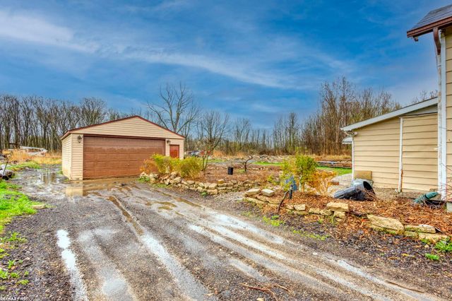 42550 La Croix St Street, Clinton Twp, MI 48036