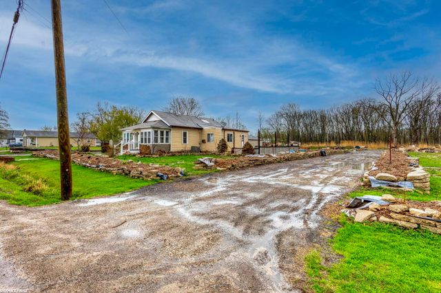 42550 La Croix St Street, Clinton Twp, MI 48036