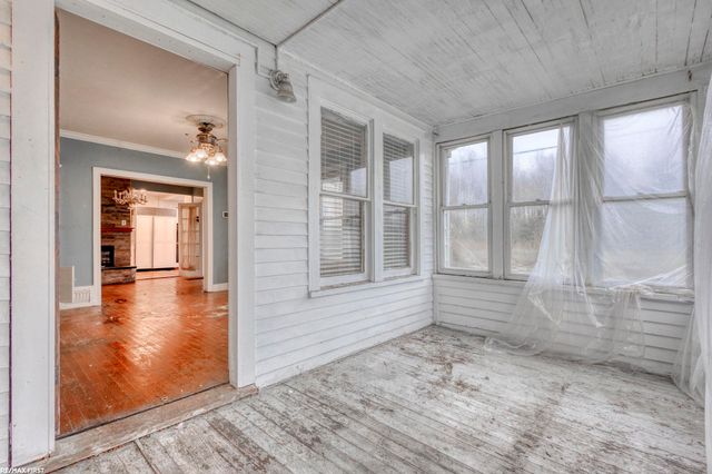 42550 La Croix St Street, Clinton Twp, MI 48036