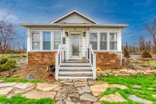 42550 La Croix St Street, Clinton Twp, MI 48036