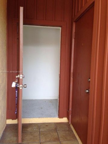 405 SE 14th St 405, Dania Beach, FL 33004