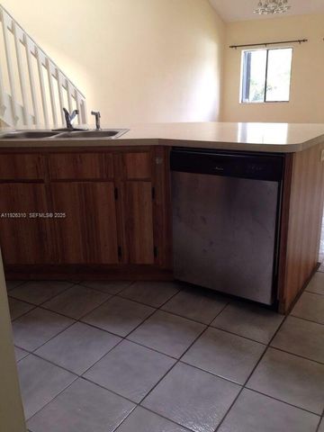 405 SE 14th St 405, Dania Beach, FL 33004