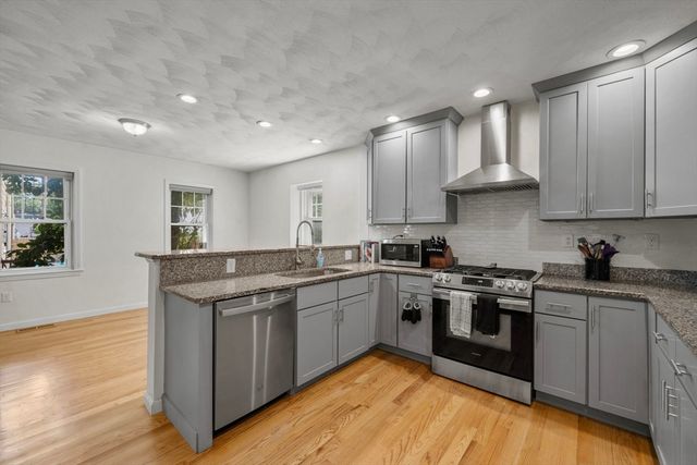 55 Cherry St 1, Chelsea, MA 02150