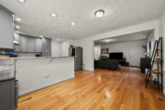 55 Cherry St 1, Chelsea, MA 02150