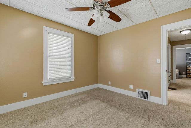 1734 N Howell Street, Davenport, IA 52804