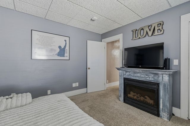 1734 N Howell Street, Davenport, IA 52804