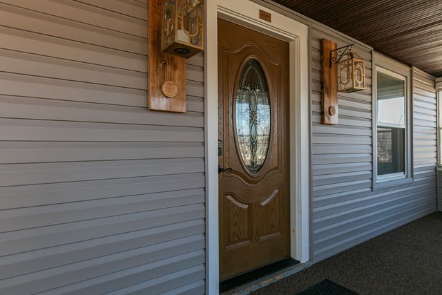 1734 N Howell Street, Davenport, IA 52804