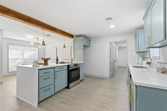 8004 Ferndale Drive, Benbrook, TX 76116