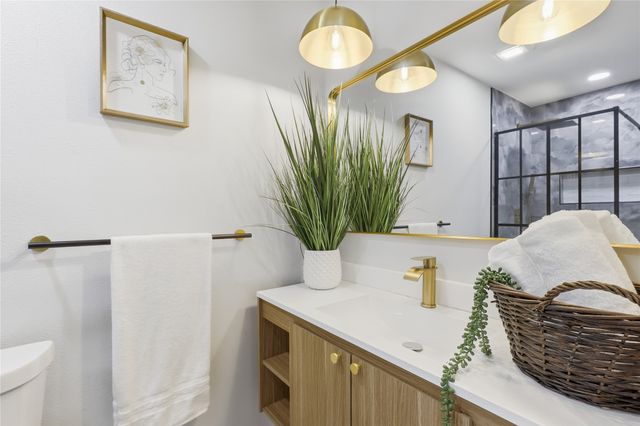 8004 Ferndale Drive, Benbrook, TX 76116