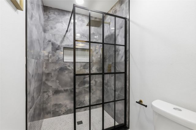 8004 Ferndale Drive, Benbrook, TX 76116