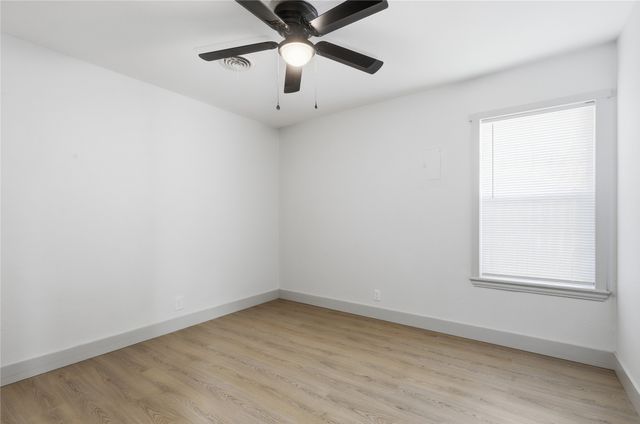 8004 Ferndale Drive, Benbrook, TX 76116