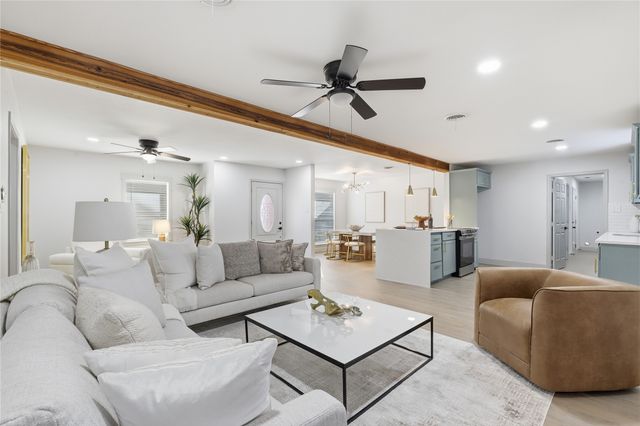 8004 Ferndale Drive, Benbrook, TX 76116