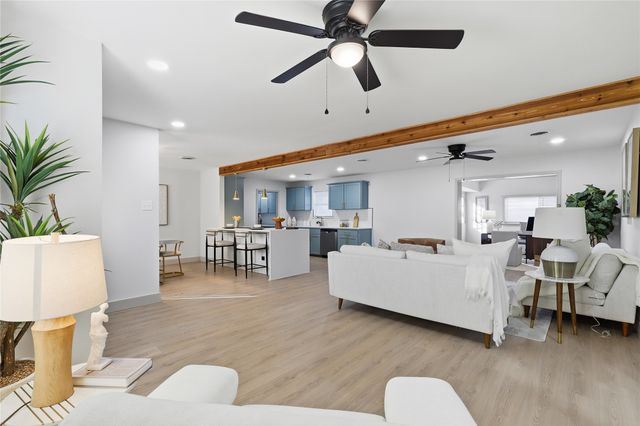 8004 Ferndale Drive, Benbrook, TX 76116