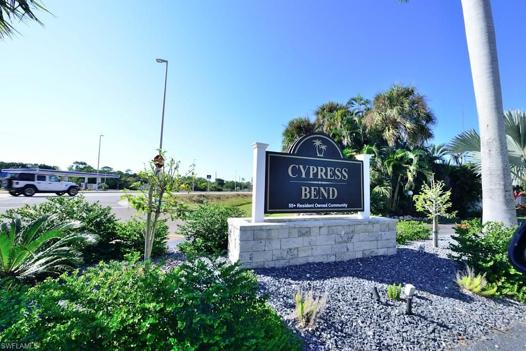 8611 Mullwood DR, Estero, FL 33928