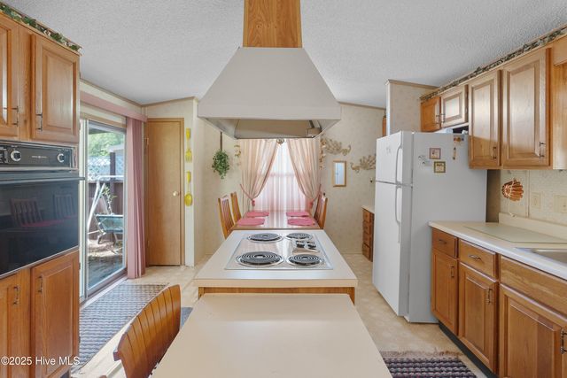 295 Redwood Road, Southport, NC 28461