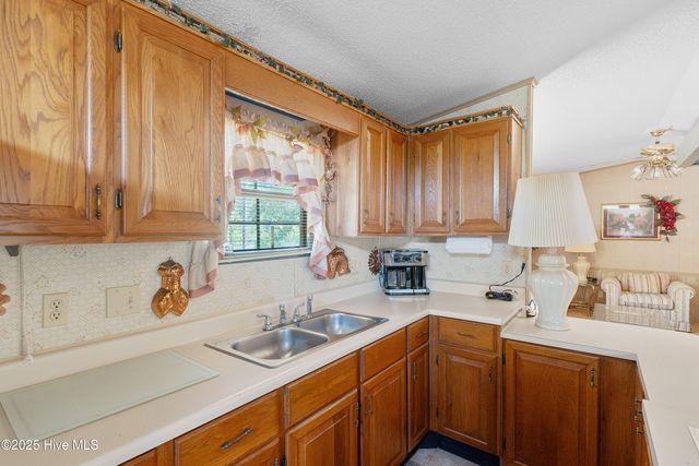 295 Redwood Road, Southport, NC 28461