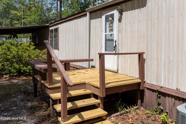 295 Redwood Road, Southport, NC 28461