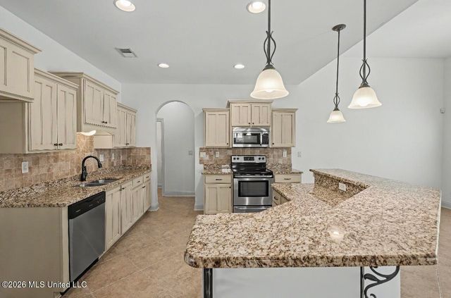 604 Rowan Oak Place, Hernando, MS 38632