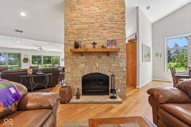 18023 Sun Ridge Circle, Noblesville, IN 46062